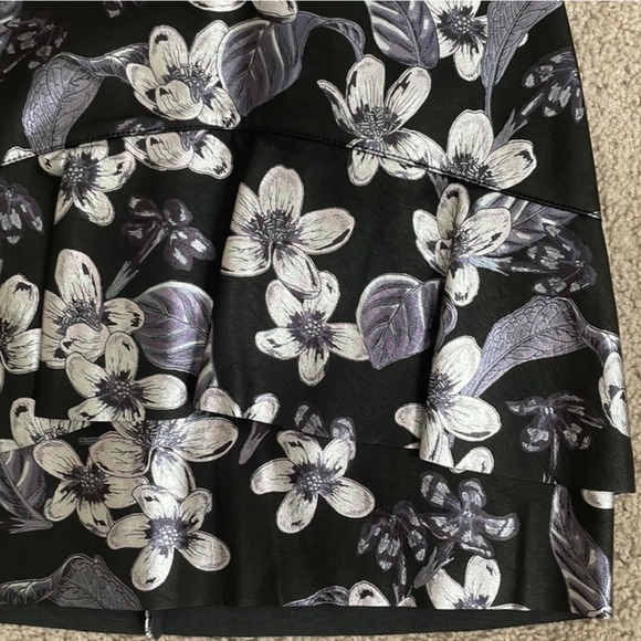 Zara Basic size medium skirt - Picture 4 of 15